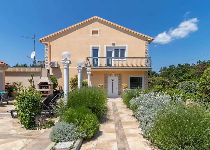 Villa In 33199 Jadranovo